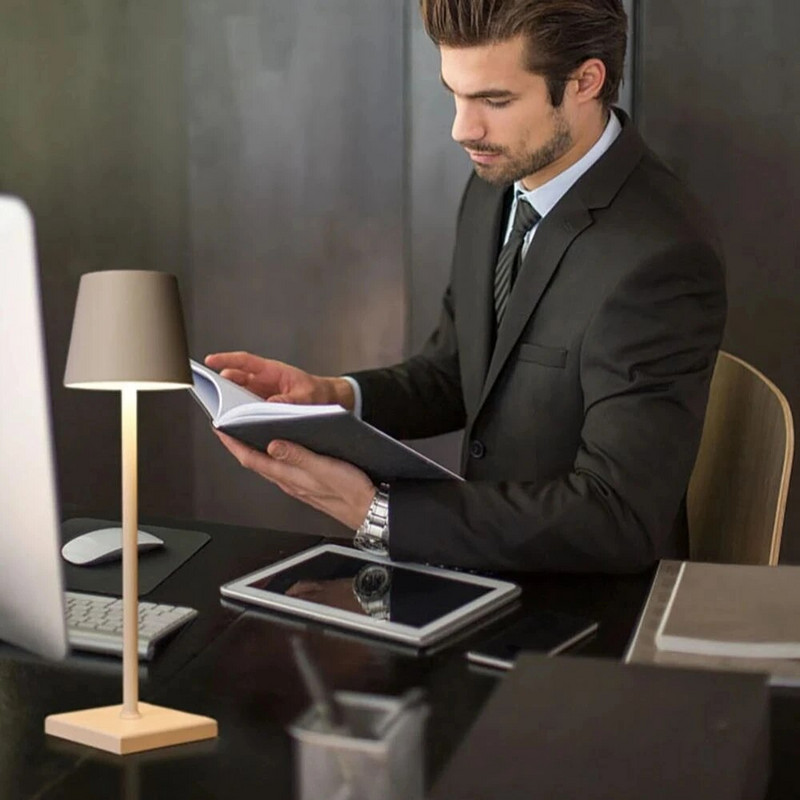 5200 mAh Kūrybinis biuras Restorano baro stalas Įkraunamas studijų skaitymo jutiklinis LED stalinis apšvietimas Lempa USB įkrovimo prievadas Belaidis