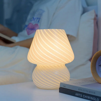 Стъклена LED настолна лампа за спалня Нощно шкафче Корейски Ins стил Раирана декорация на маса с гъби Сладък полупрозрачен пръстен