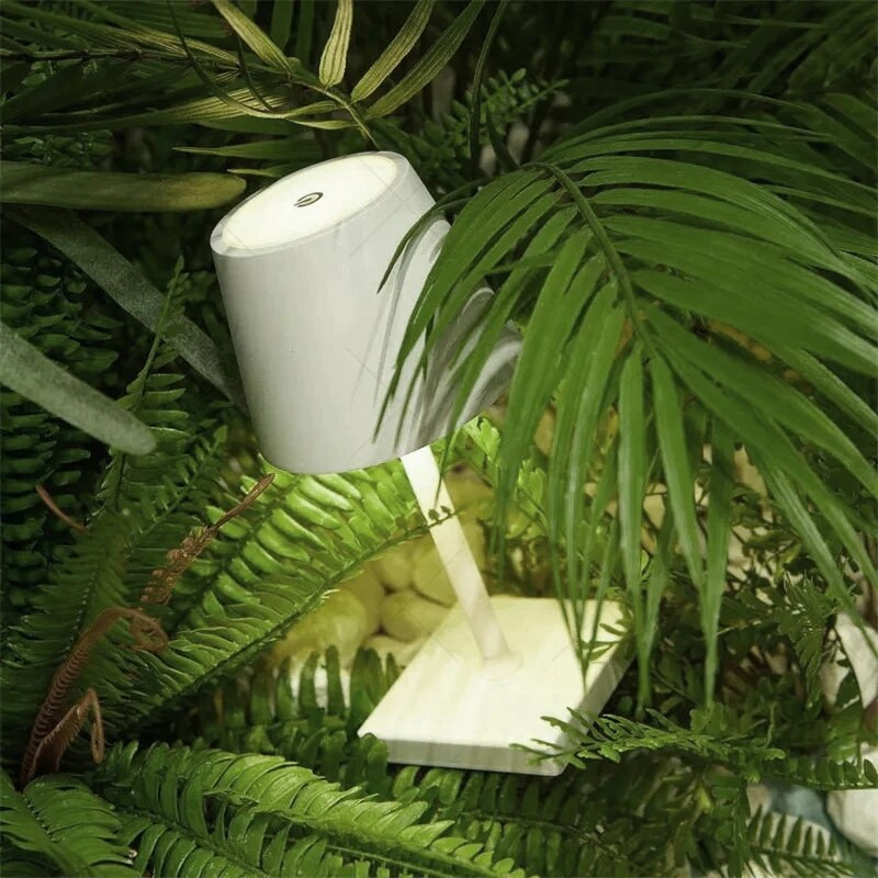 5200 mAh aku IP54 veekindel juhtmevaba Pro mini laualamp, puutetundlik, hämardatav restorani söögituppa