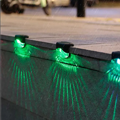 2 ks solárnych LED svetiel, vonkajších schodiskových nástenných svietidiel, chodníkov, dvorov, schodov na terasu, lampy, vodotesných záhradných dekorácií, solárnych nočných svetiel.