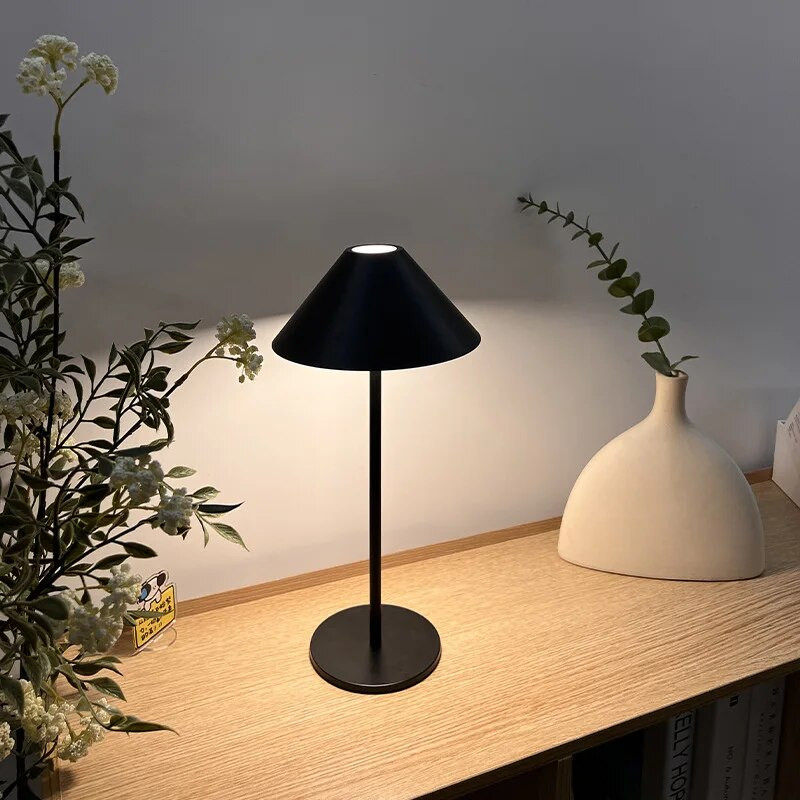 CLAETED Minimalistická prenosná LED stolová lampa 3W USB nabíjateľná nočná lampa do spálne kaviareň reštaurácia bar moderný dizajn dekorácia