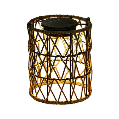 Päikeseenergia aiavalgus maalähedane käsitsi kootud PE-rotangist lamp Päikeseenergial töötav ripplatern sisehoovi maastikuaia kaunistamiseks