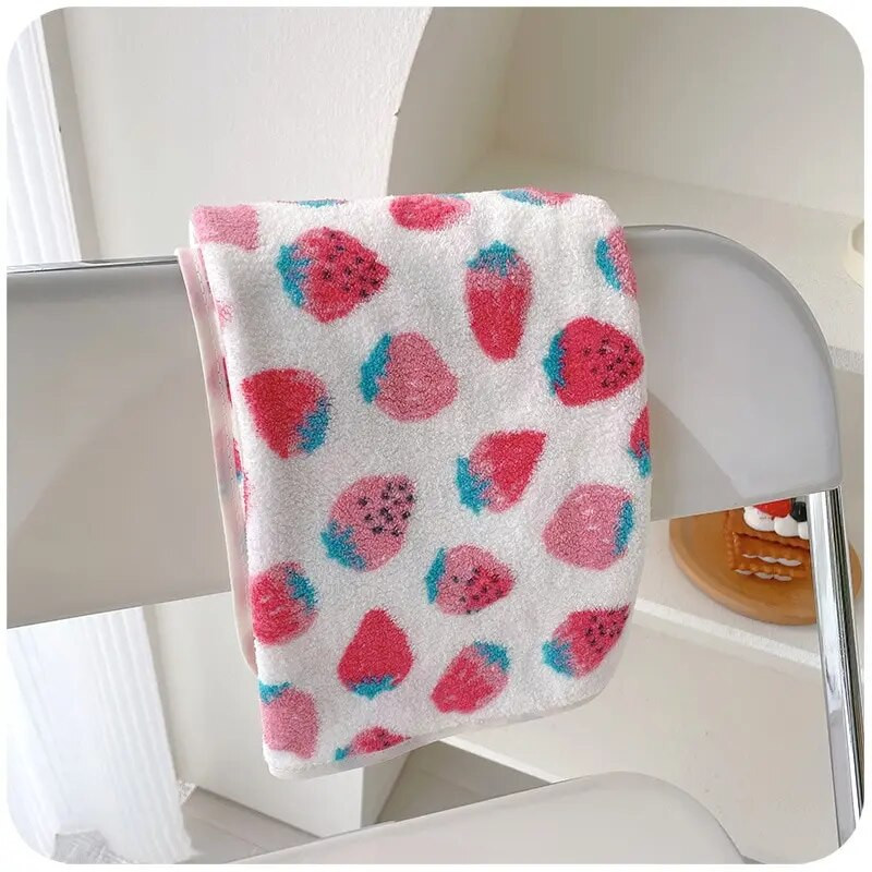 Uterák z mikrovlákna na vlasy s jahodovou potlačou, uterák na tvár, denný, pre dospelých a deti, absorpčné uteráky s kreslenými postavičkami, pohodlný uterák do domácnosti
