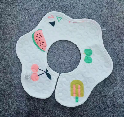 Veekindlad lapse toitmise pudipõlled 360-kraadised kroonlehed väikelastele armas puuvillane lõng süljerätik Vastsündinu väikelapse pehme röhitsemisriie lastele rinnatükk