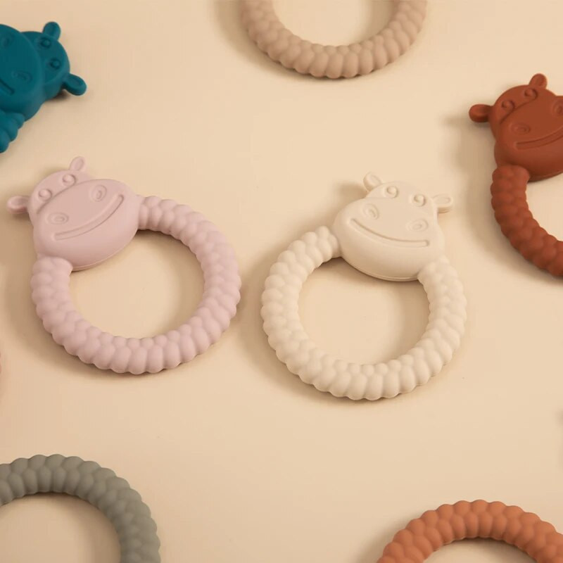 Παιχνίδια χειρός για βρεφικά δόντια σιλικόνης κατηγορίας τροφίμων BPA Free Cartoon Hippo Health Care Molar Toy Νοσηλευτικά δώρα οδοντοφυΐας για νεογέννητα