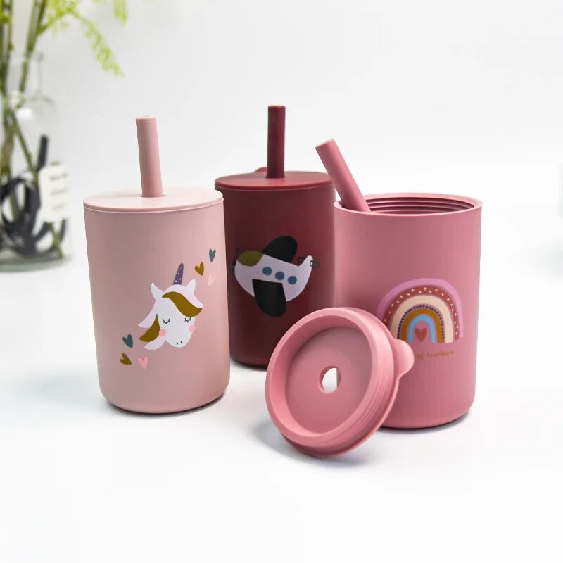 Dječja silikonska čašica s poklopcem, prijenosna čašica za piće, bez BPA, dječja čašica za hranjenje protiv curenja, protuklizna, prehrambena 150 ml