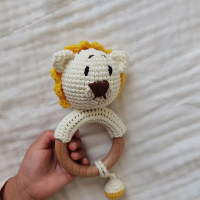Amigurumi Cartoon Animal Baby Rattle Χαριτωμένο Ξύλινο Δαχτυλίδι Χειροποίητα Παιχνίδια Κουδουνίστρα για Νεογέννητα Χειροποίητα Κλιπ πιπίλας Παιδικά Εκπαιδευτικά Παιχνίδια