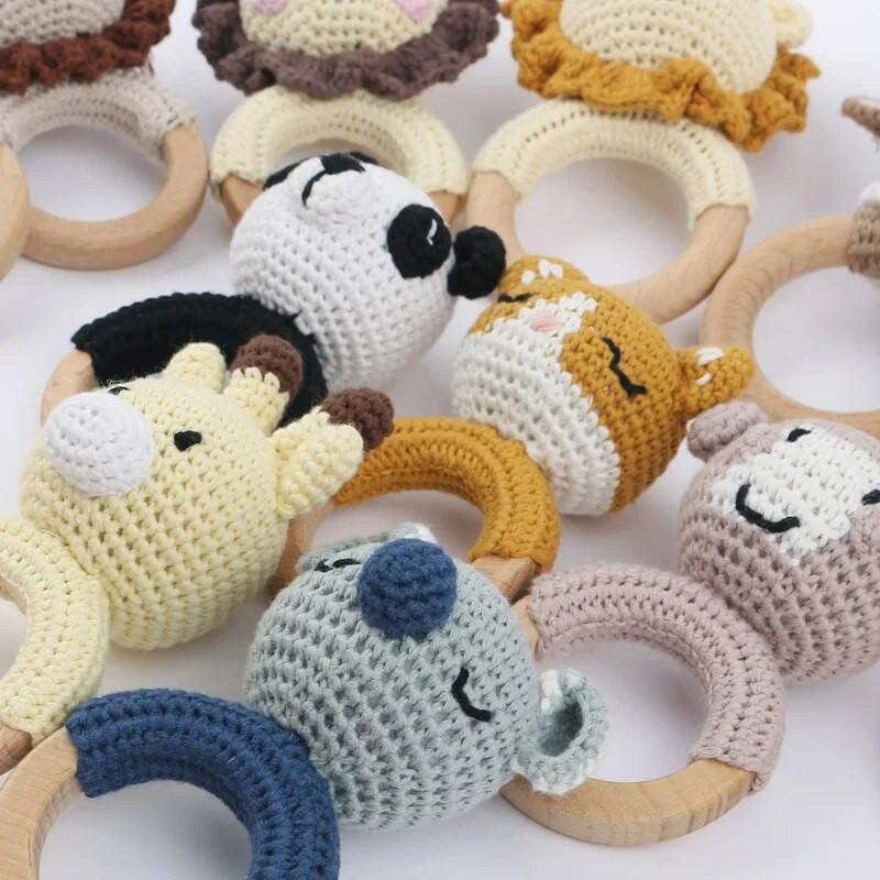 Amigurumi Cartoon Animal Baby Rattle Χαριτωμένο Ξύλινο Δαχτυλίδι Χειροποίητα Παιχνίδια Κουδουνίστρα για Νεογέννητα Χειροποίητα Κλιπ πιπίλας Παιδικά Εκπαιδευτικά Παιχνίδια