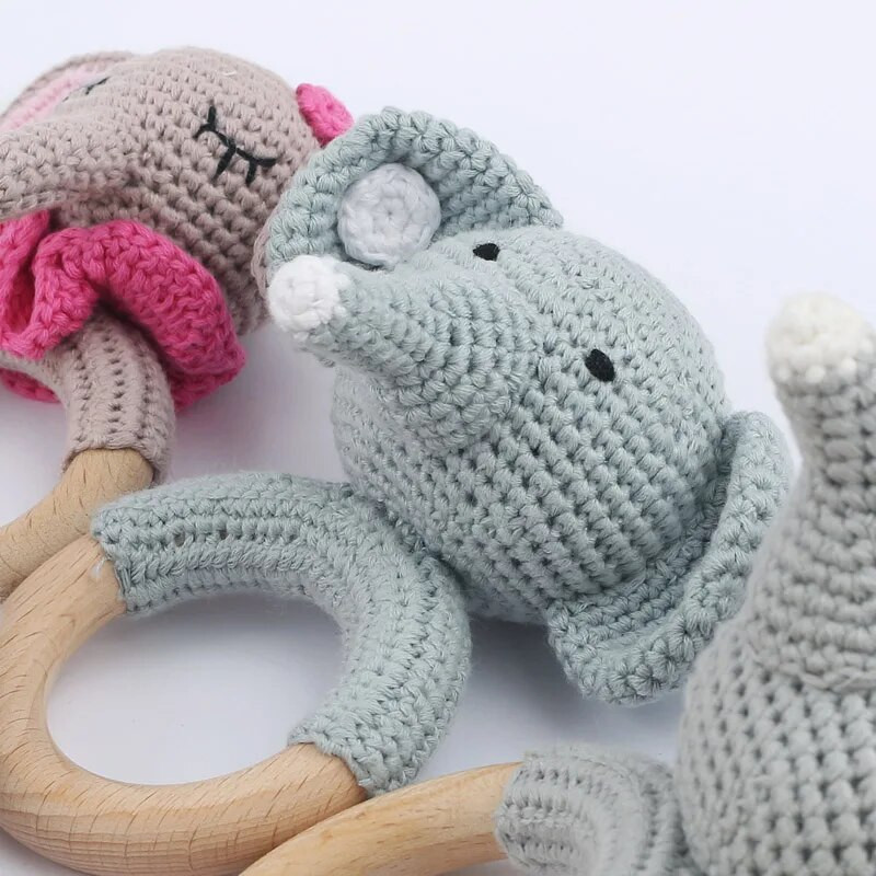 Amigurumi Cartoon Animal Baby Rattle Χαριτωμένο Ξύλινο Δαχτυλίδι Χειροποίητα Παιχνίδια Κουδουνίστρα για Νεογέννητα Χειροποίητα Κλιπ πιπίλας Παιδικά Εκπαιδευτικά Παιχνίδια