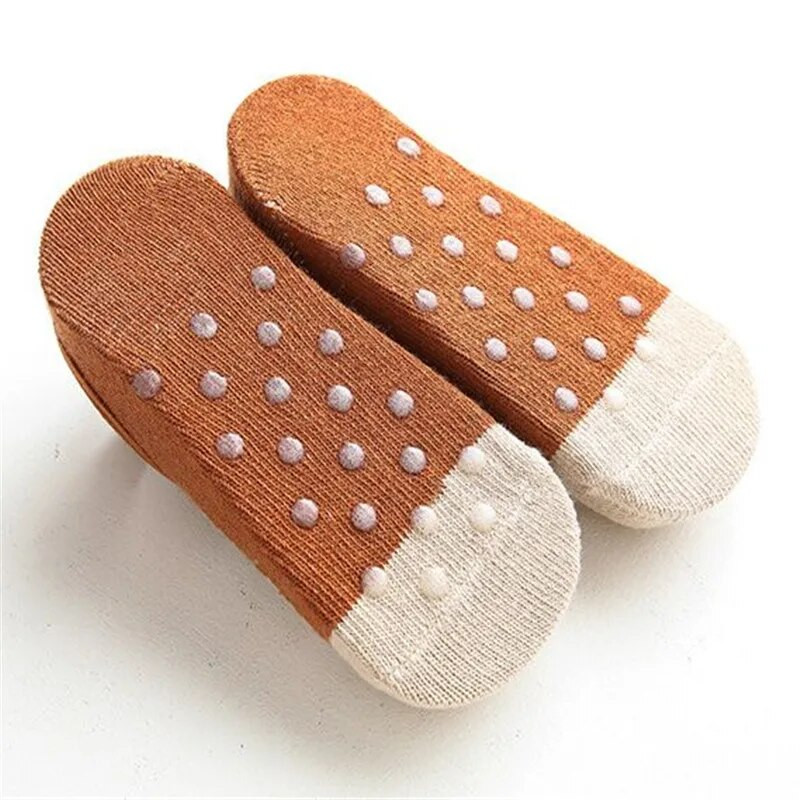 Vastsündinud beebi sokid Multifilm Baby Boy Sokid Libisemisvastased sokid Tüdrukutele Vabaaja puuvillased Beebipõrandajalatsid Sügis