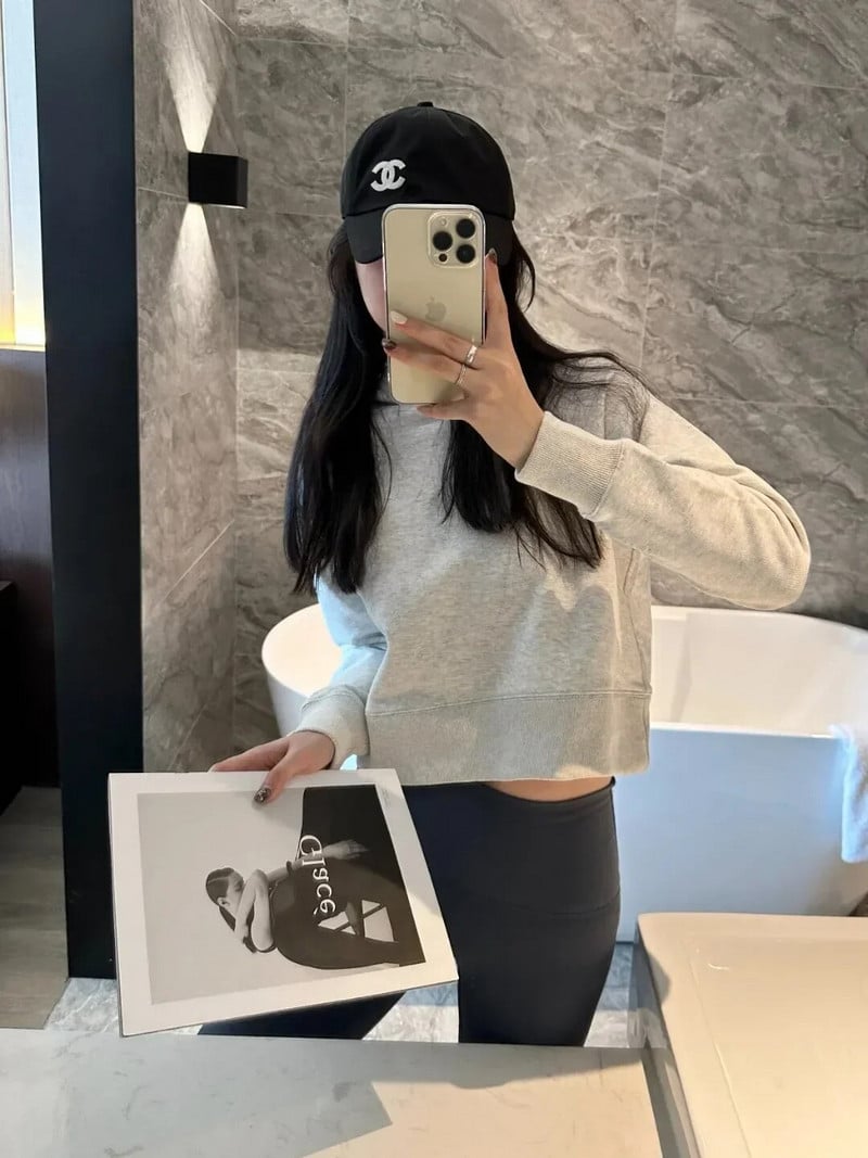 Ar logotipu Sieviešu brīvais džemperis ar garām piedurknēm īss kapucis Sieviešu fitnesa jogas tīras vates gredzens brīvs ikdienas džemperis