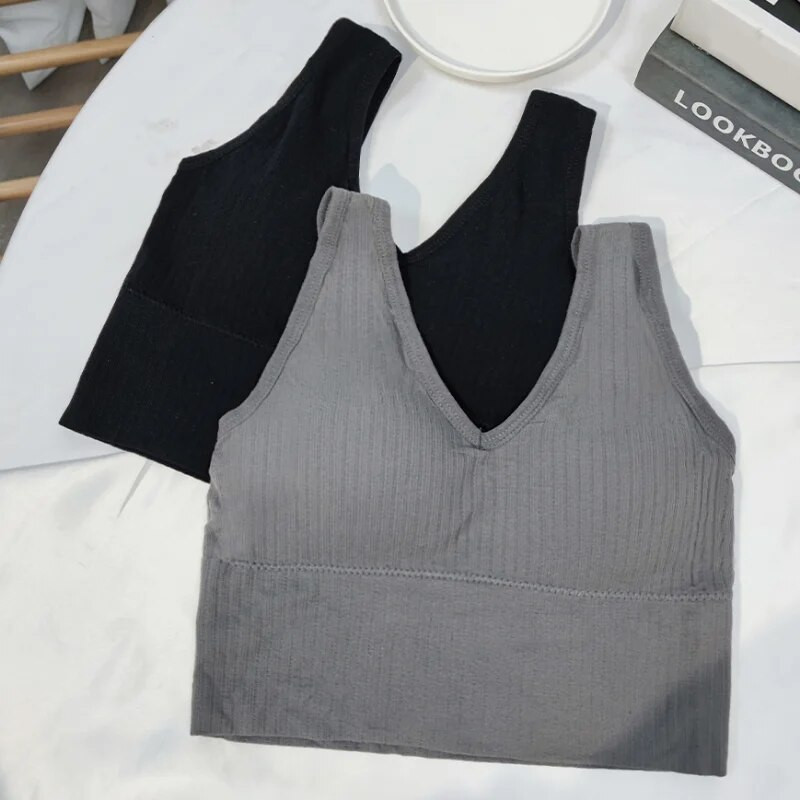 Vienos dalies besiūliai apkarpyti apatiniai moteriški apatiniai be vielos U formos kamšalo plačios petnešėlės dryžuotos vientisos apyrankės apatinio trikotažo vamzdžio viršūnės