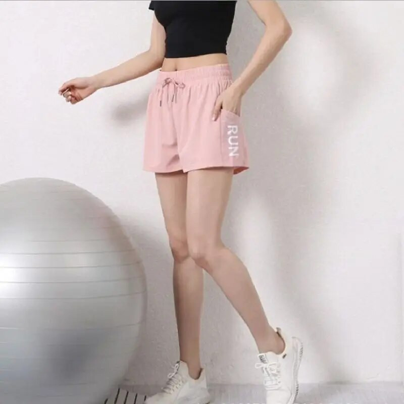 Sportiniai šortai Moteriški laisvi greitai džiūstantys aukštu juosmeniu Kasdieniai bėgimo treniruokliai Jogos šortai su kišeniniais gimnastikos šortais