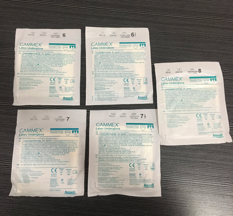 Ansell Gammex aluskindad (1 paar) pulbrivaba lateks rohelise sise- ja väliskihiga/üliõhukesed peened operatsiooni-/keemiaravi kindad