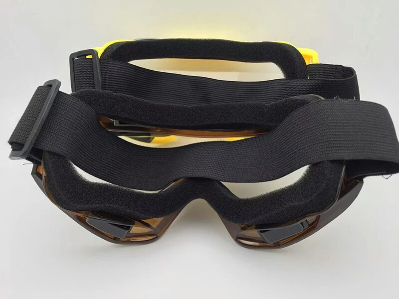 Πλαίσιο σφουγγαριού Προμήθειες ασφαλείας Προστασία ματιών Καθαρά προστατευτικά γυαλιά άνεμος και σκόνη Αντιθαμβωτικό εργαστήριο Χρήση προστατευτικών γυαλιών