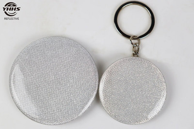 Uus hästi nähtav PVC-võtmehoidja plastikust helkurplekist märk öise jalgrattasõidu helkuriga ripatsiga 1 ülikond 44 mm ja 58 mm