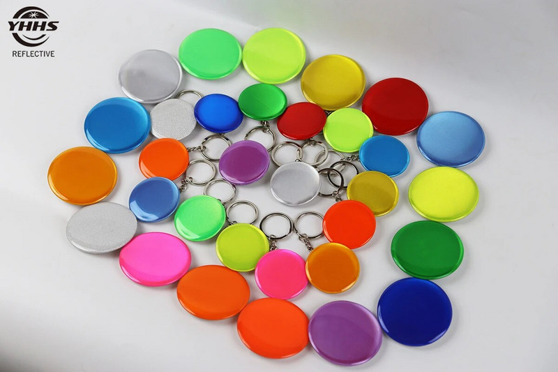 Uus hästi nähtav PVC-võtmehoidja plastikust helkurplekist märk öise jalgrattasõidu helkuriga ripatsiga 1 ülikond 44 mm ja 58 mm