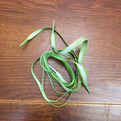 Φθορίζοντα αντανακλαστικά κορδόνια μήκους 120 cm Αθλητικά προειδοποιητικά κορδόνια πολύχρωμα