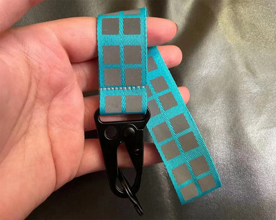 Ανακλαστικά μπρελόκ υψηλής ορατότητας Σκούρο γκρι Υλικό ιμάντων για αξεσουάρ μενταγιόν τσάντας 2,5 cm Night Walking Sport Running