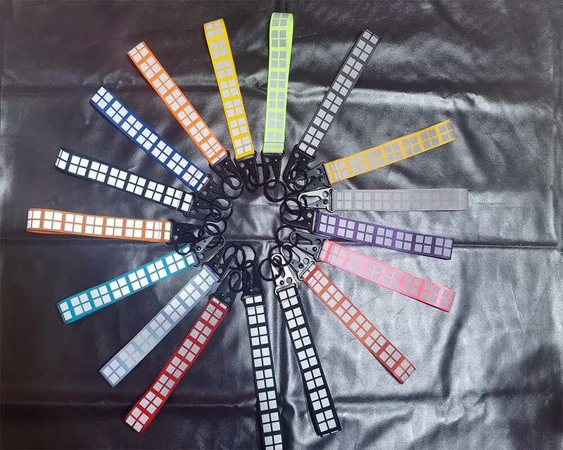 Ανακλαστικά μπρελόκ υψηλής ορατότητας Σκούρο γκρι Υλικό ιμάντων για αξεσουάρ μενταγιόν τσάντας 2,5 cm Night Walking Sport Running