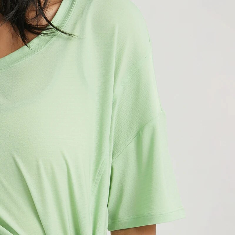 DANCEFISH 2023 Γυναικείο κοντομάνικο μπλουζάκι Cool Feeling Fabric Split στο πλάι Χαλαρά αθλητικά ρούχα Καθημερινή γυμναστική Walk Κομψά μπλουζάκια γιόγκα