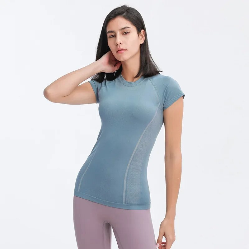 Swiftly Tech Besiūliai jogos marškinėliai vasariniai moteriški ploni sportiniai marškinėliai, orui pralaidi kūno rengybos palaidinė treniruotėms trumpomis rankovėmis apkarpyta viršutinė dalis