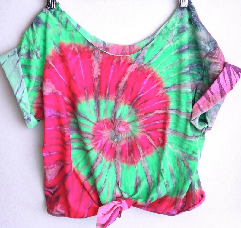 Visiškai nauji moteriški vasariniai kaklaraiščiai, laisvalaikio viršūnės, marškinėliai, moteriški sportiniai drabužiai, fitneso mados komplektai