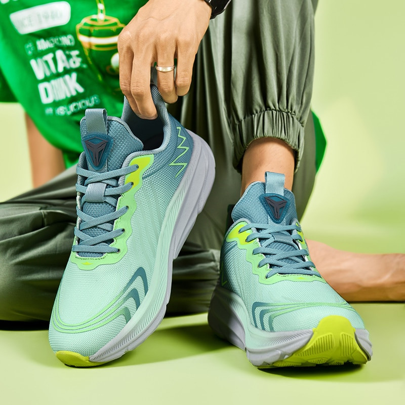 Itin lengvi bėgimo bateliai Vyriški Moteriški Pagalvėlės Bėgiojimas Sportiniai Batai Laisvalaikis Sportiniai Batai Vyriški Madingi lauko vaikščiojimo batai Vyriška avalynė