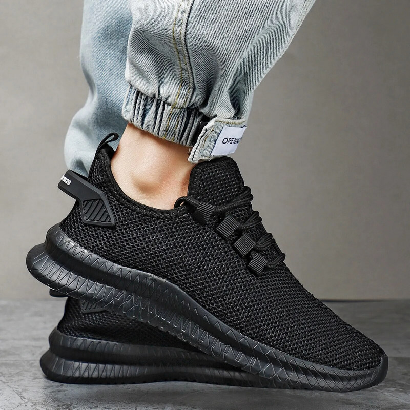 Meeste jalatsid Hingavad võrkkangast jooksujalatsid Slip On Walking Tossud meestele Tenis