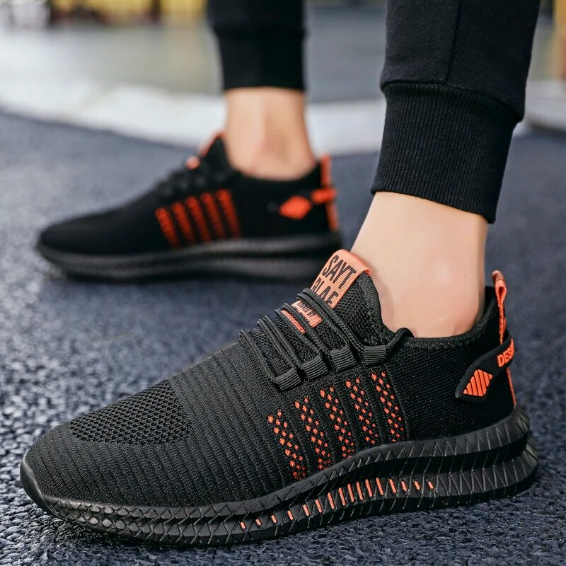 Pánske bežecké topánky Najnovšie módne športové tenisky Ľahké letné protišmykové pruhované podrážky Vonkajšie bežecké sieťované tenisky