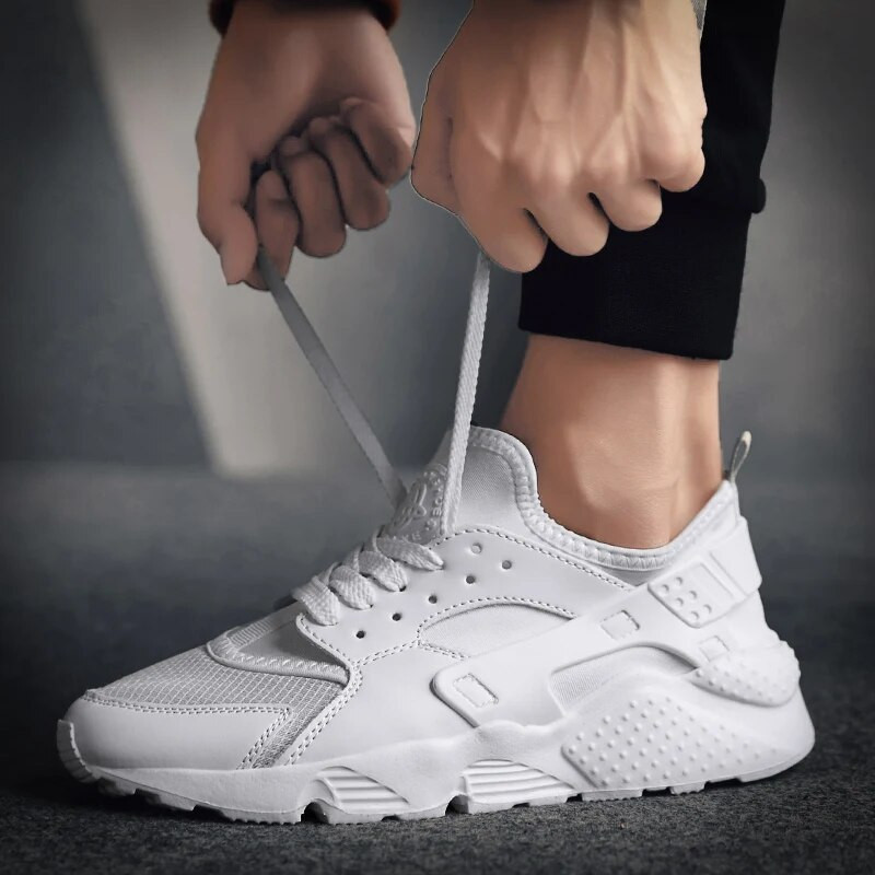 Unisex valged tossud meestele võrgust sporditrenažöörid Jooksujalatsid Abikaasa 2021 Meeste ketsid Naiste Lamedad zapatillas para hombre