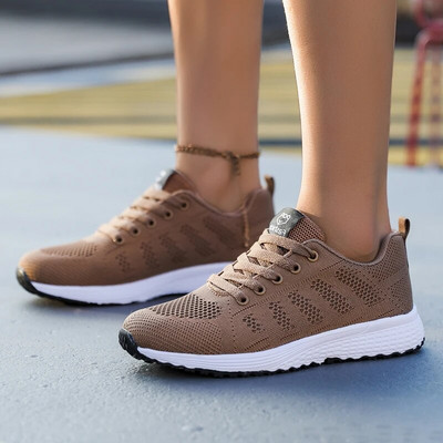 Naiste tossud, kerged hingavad jooksujalatsid naistele õues mugavad võrkjalatsid Slip on Walking Spordijalatsid Tenis