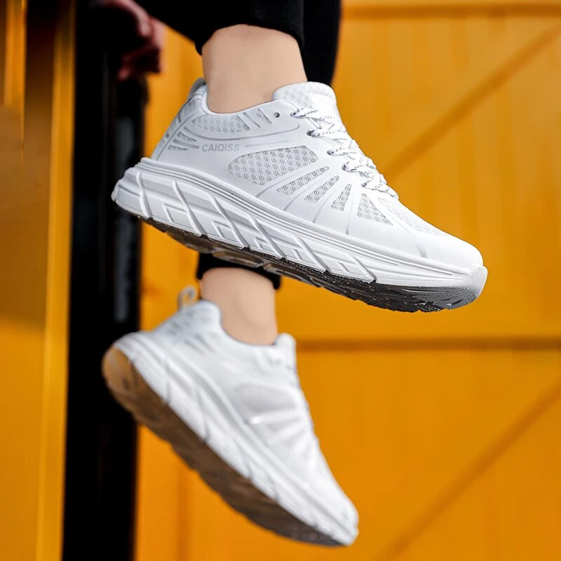 Kuum suvine võrgust hingav paaride jooksujalatsid Mood Kollased Meeste Sporditossud Põrutusvastased Libisemiskindlad naiste spordijalatsid