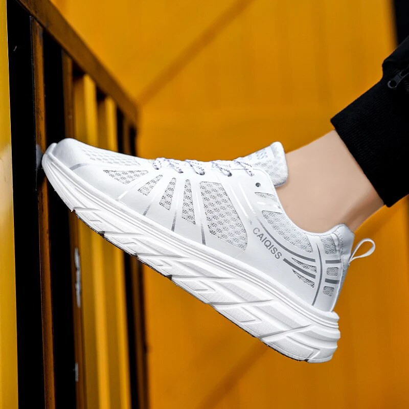 Kuum suvine võrgust hingav paaride jooksujalatsid Mood Kollased Meeste Sporditossud Põrutusvastased Libisemiskindlad naiste spordijalatsid