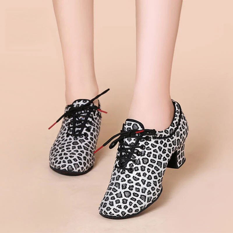 Jazzjalatsid Naiste Latin Salsa Tantsukingad Poolsaapad Naised Tantsutossud Pehme tald Mood Ballroom Tango Sport Naistejalatsid