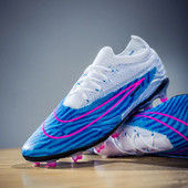 Ülikerged jalgpallijalatsid Meeste Futsali Lendavad riidest jalgpallisaapad Ülikerged libisemiskindlad Jalgpallikingad täiskasvanutele Unisex hingavad TF/FG