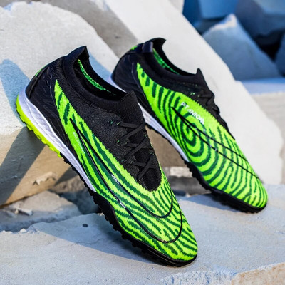 Ülikerged jalgpallijalatsid Meeste Futsali Lendavad riidest jalgpallisaapad Ülikerged libisemiskindlad Jalgpallikingad täiskasvanutele Unisex hingavad TF/FG