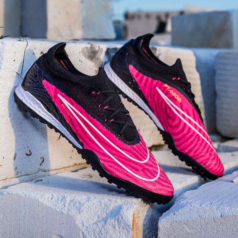 Ülikerged jalgpallijalatsid Meeste Futsali Lendavad riidest jalgpallisaapad Ülikerged libisemiskindlad Jalgpallikingad täiskasvanutele Unisex hingavad TF/FG