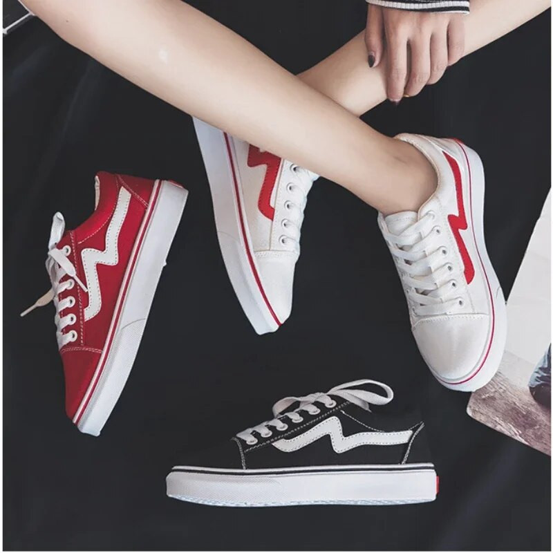 Drobiniai bėgimo sportbačiai moteriški apvalūs pirštai, vienspalviai suvarstomi negiliai moteriški laisvalaikio vaikščiojimo batai Rankų darbo sportiniai treniruokliai