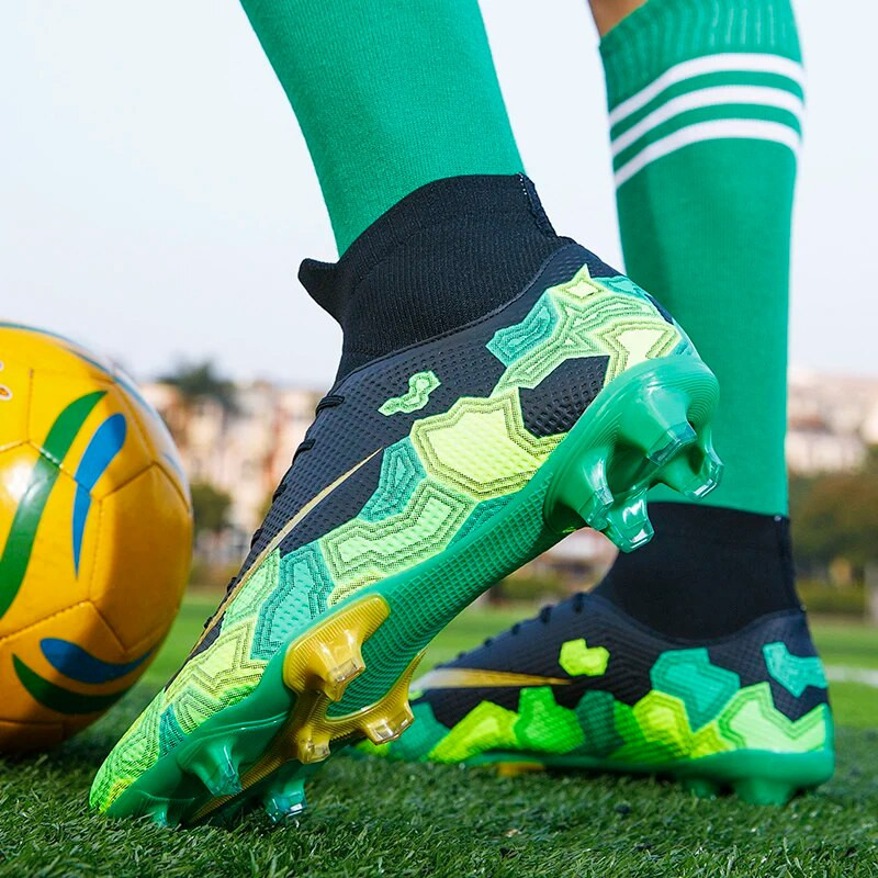 Futsal Jalgpallisaapad Meeste Teismeliste Jalgpallijalatsid Professionaalsed Matš TF/FG Libisemisvastane treening Kõrge ülaosaga klambrid jalatsid Täiskasvanute 2023