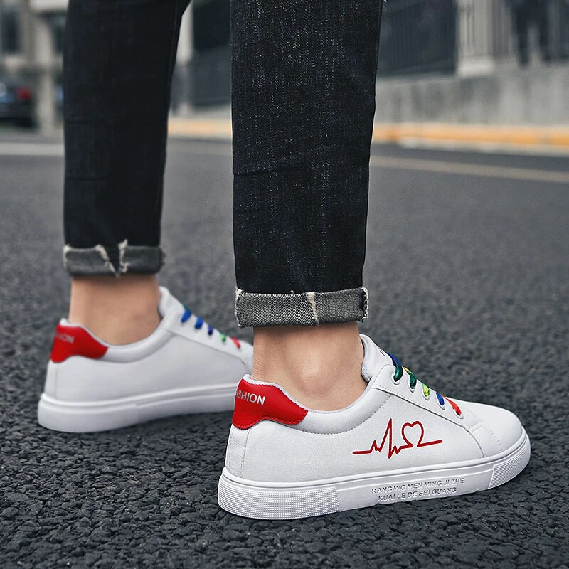 Unisex Pu veekindlad paarilised rulajalatsid Naiste mood Student Sport vabaaja tossud meeste libisemiskindlad valged sörkimiskingad