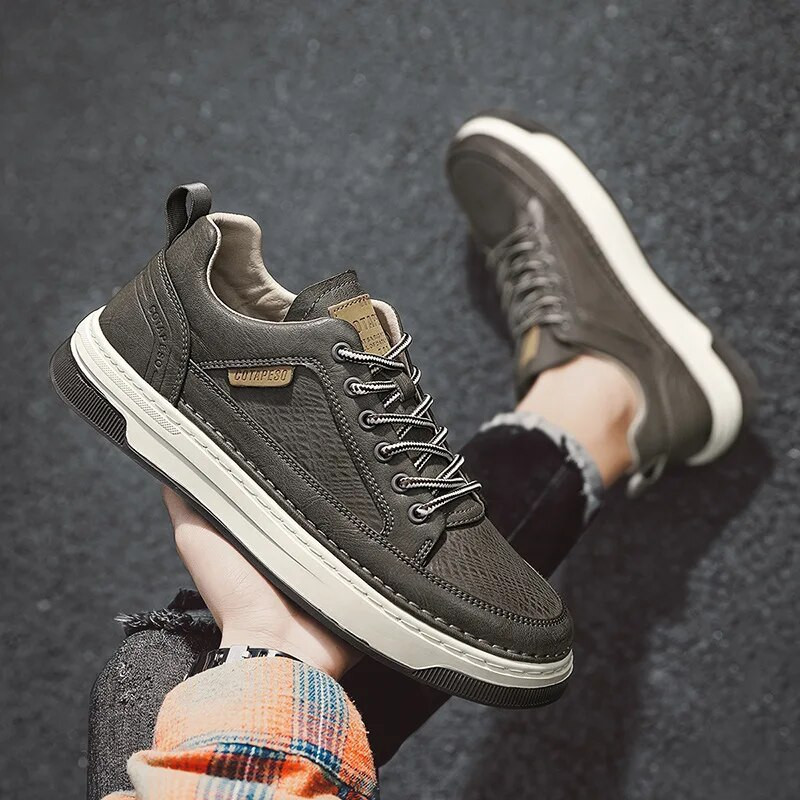 Vyriški odiniai aukštakulniai riedlenčių batai Vyriški bėgimo sportbačiai Vyriški neslystantys sportiniai vaikščiojimo treniruokliai Jaunimo studentų avalynė