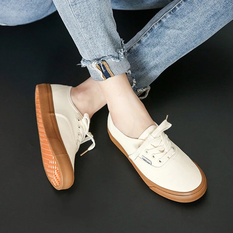 Unisex tossud, lamedad jalatsid vabas õhus, vabaaja meeste saapad, naiste jalutuskingad, paeltega mood 2021, suur suurus 35–44 retrodisainerid