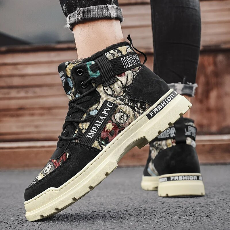 Pehmed meeste rulakingad Mood Graffiti Mootorrattasaapad Kõrge ülaosaga puuvillased kingad Trendikad välistossud Talv