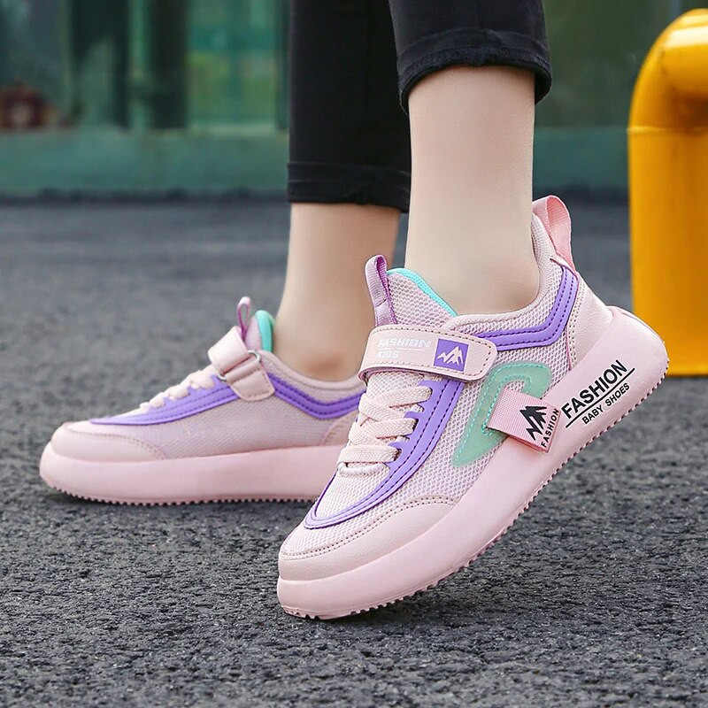 Vasariniai vaikiški batai lauko sportbačiai kvėpuojantys riedlenčių batai laisvalaikio vaikiški sportiniai batai tinkliniai lengvi batai berniukams