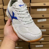 2023 de vânzare fierbinte pantofi de tenis de masă bărbați femei pantofi sport anti-alunecare pantofi de tenis unisex de designer pentru femei pantofi de badminton