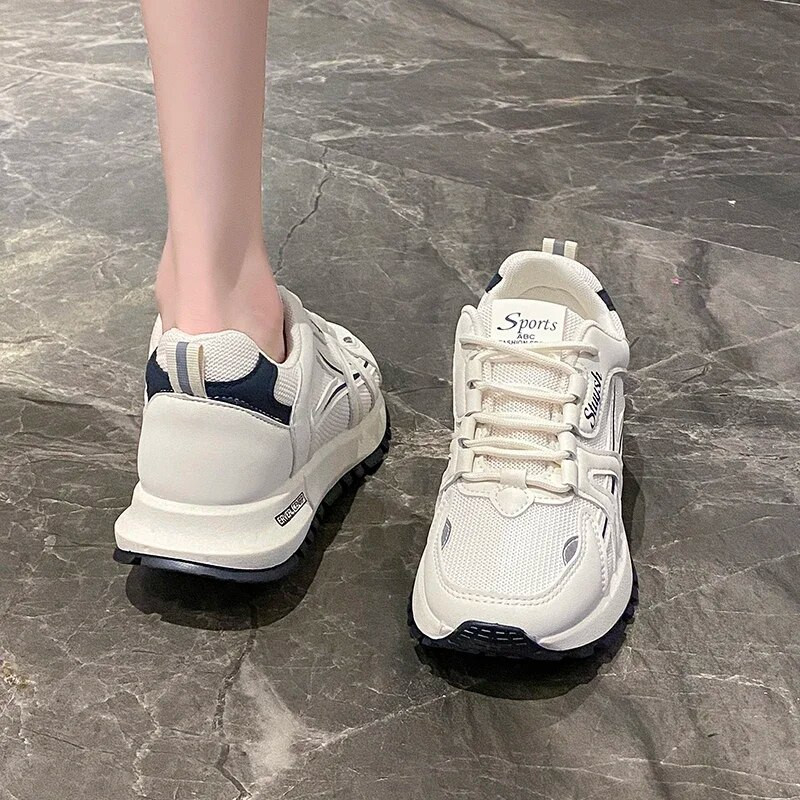 Moteriški kvėpuojantys golfo sportiniai treniruočių batai Patogūs rudens mergaičių populiarūs madingi golfo sportbačiai