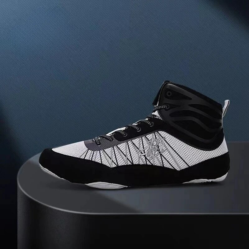 Professionaalsed meeste naiste maadlusjalatsid Sinised punased poksijalatsid paaridele Luksusbrändi jõusaalijalatsid Unisex Disainer Võitlusjalats Boy