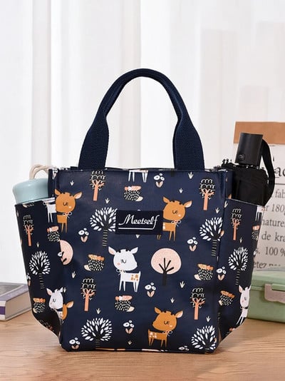 Administratívni pracovníci idú von s taškou na obed s ryžou, termo taškou bento, módnou plátennou taškou na prenášanie v ruke s taškou pre mamičky.