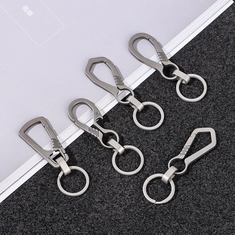 Υψηλής ποιότητας μπρελόκ από γνήσιο τιτάνιο Πολυτελές ανδρικό μπρελόκ με προσαρμοσμένα γράμματα Εξαιρετικά ελαφρύ EDC για κοσμήματα βάσης μπρελόκ